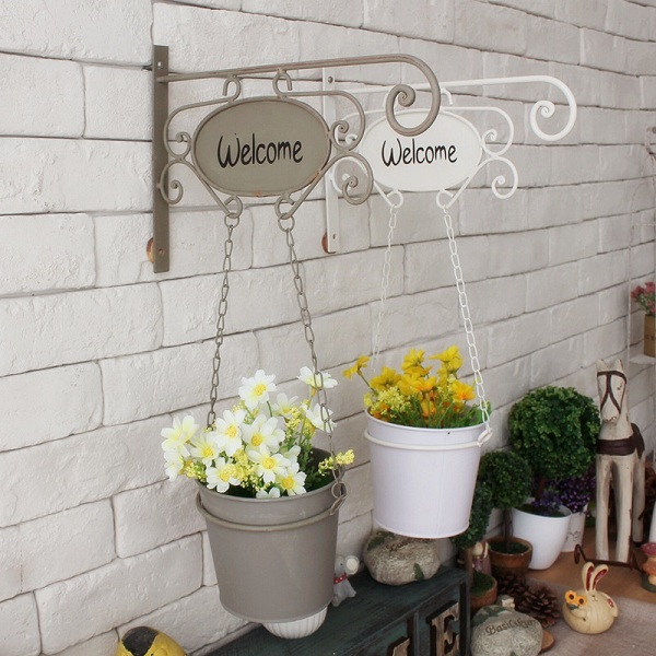 Giỏ hoa sắt treo tường